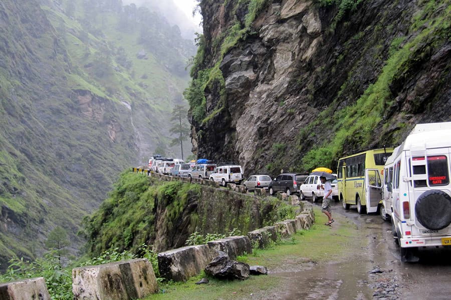 How to reach Uttarkashi