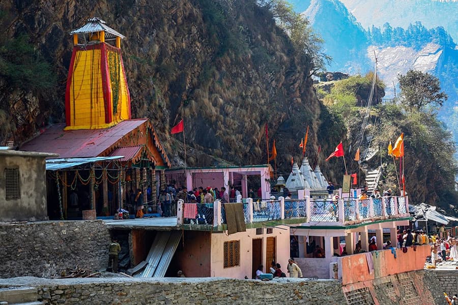 How to reach Yamunotri Dham