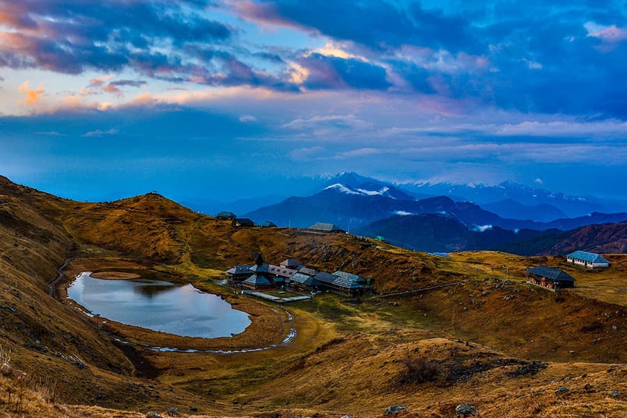 How To Reach Parashar Lake